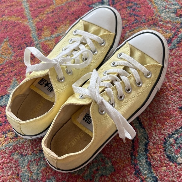 Converse | Unisex Light Yellow Low-Top Lace Up Classic All Star Sneakers, M5 W8 - Picture 10 of 16